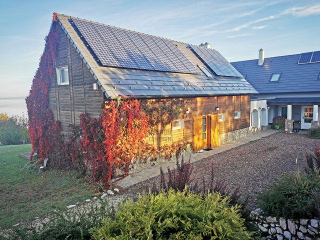 Eladó családi ház, Lovasberényben 359 M Ft, 14 szobás