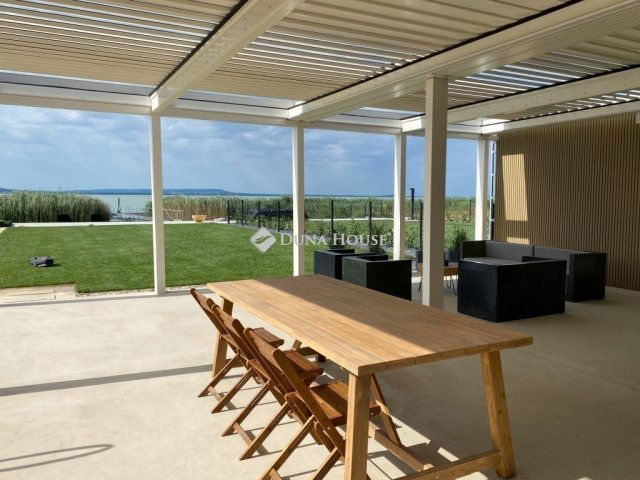 Eladó ikerház, Balatonakaliban 498 M Ft, 4 szobás