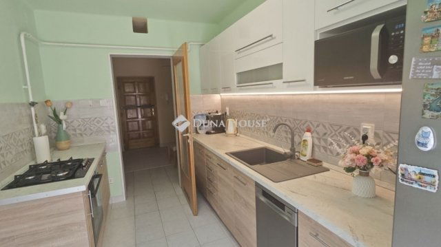 Eladó téglalakás, Budapesten, XVI. kerületben 84.5 M Ft