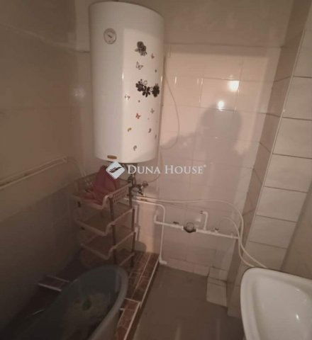 Eladó téglalakás, Kecskeméten 29.5 M Ft, 2 szobás