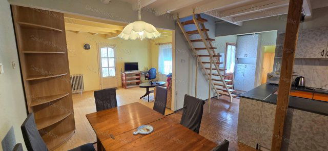 Eladó sorház, Felsőpakonyban 56 M Ft, 5 szobás