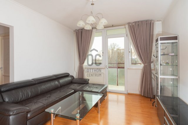 Eladó panellakás, Budapesten, X. kerületben 74.99 M Ft, 3 szobás