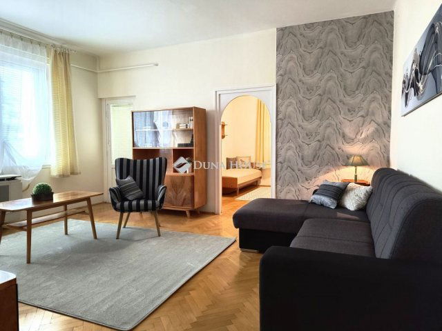 Kiadó téglalakás, albérlet, Debrecenben 200 E Ft / hó, 2 szobás