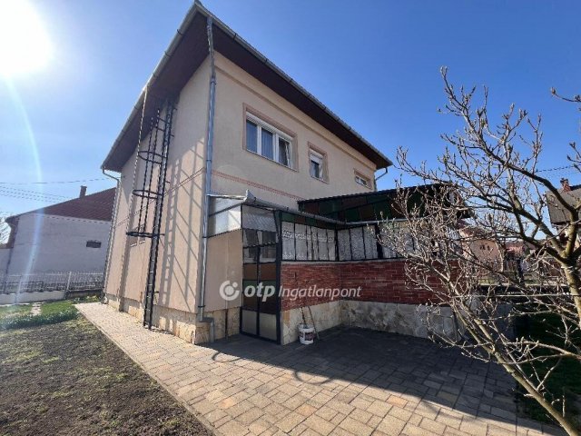Eladó családi ház, Kisvárdán 69 M Ft, 4 szobás
