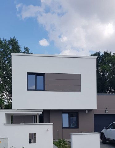 Eladó sorház, Debrecenben 244.508 M Ft, 5 szobás