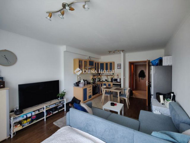Eladó téglalakás, Budapesten, XVIII. kerületben 54.9 M Ft
