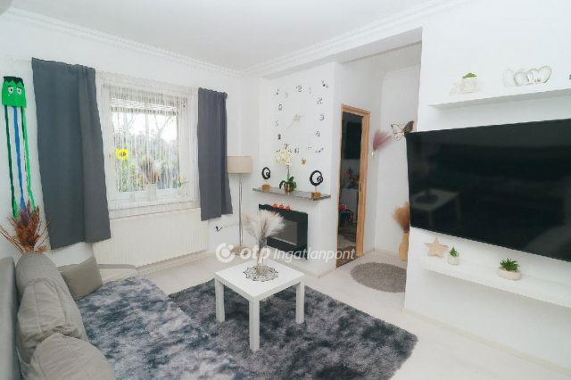 Eladó családi ház, Tökölön 65 M Ft, 3 szobás