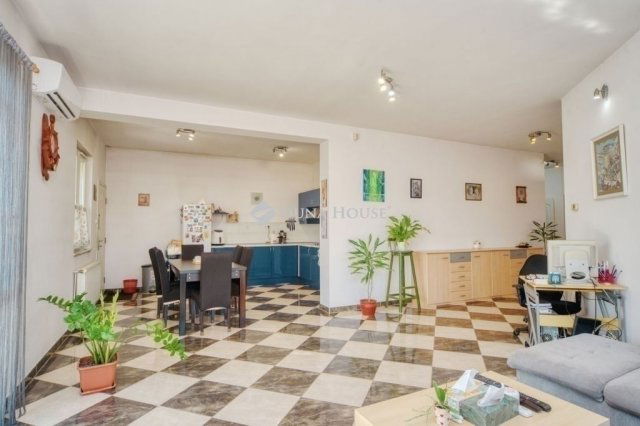 Eladó családi ház, Gyálon 132.9 M Ft, 4 szobás