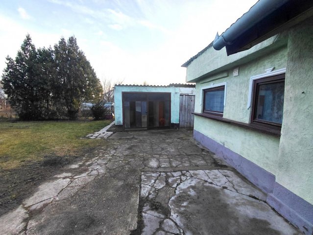 Eladó családi ház, Komáromban 38.4 M Ft, 3+1 szobás