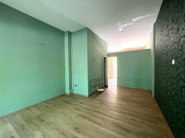 Kiadó üzlethelyiség, Balatonbogláron 135 E Ft / hó, 1 szobás