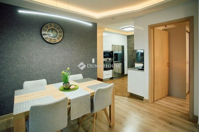 Eladó téglalakás, Budapesten, XIII. kerületben 245 M Ft