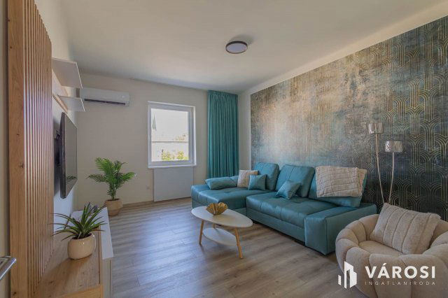 Kiadó téglalakás, albérlet, Szegeden 250 E Ft / hó, 2 szobás