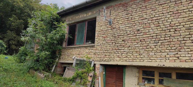 Eladó családi ház, Hévízen 63 M Ft, 4+1 szobás