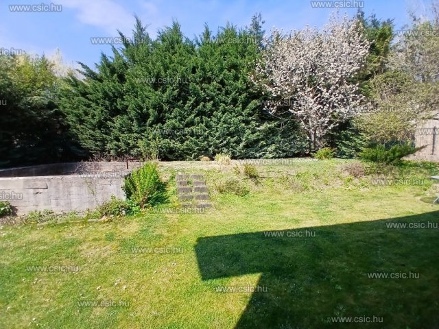 Eladó családi ház, Pilisjászfalun 119.9 M Ft, 5 szobás