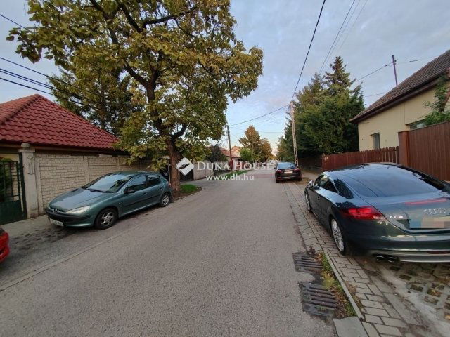 Eladó családi ház, Budapesten, XVI. kerületben 130 M Ft