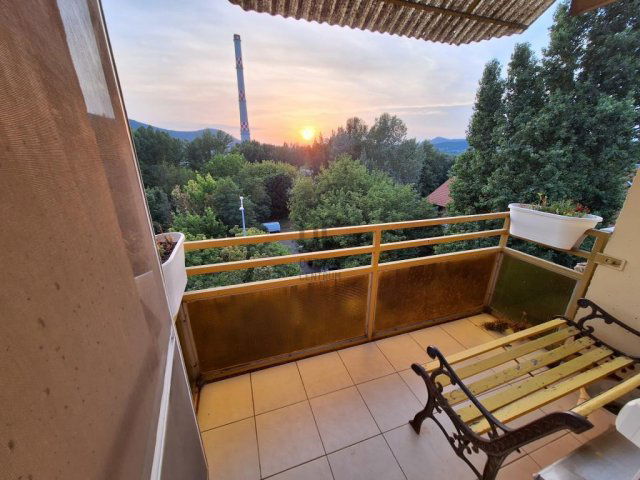 Eladó panellakás, Budapesten, III. kerületben 103 M Ft, 3 szobás