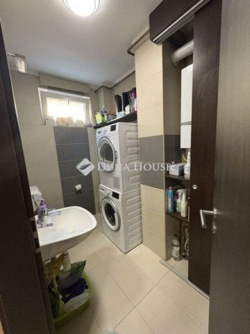 Eladó téglalakás, Székesfehérvárott 104.9 M Ft, 3 szobás