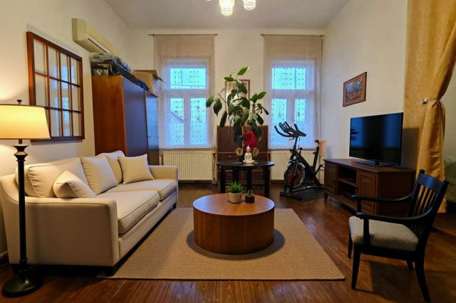 Eladó családi ház, Budapesten, XIX. kerületben, Jókai utcában