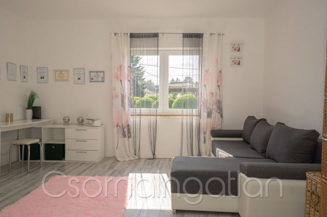 Eladó családi ház, Tárnokrétin 36 M Ft, 3 szobás