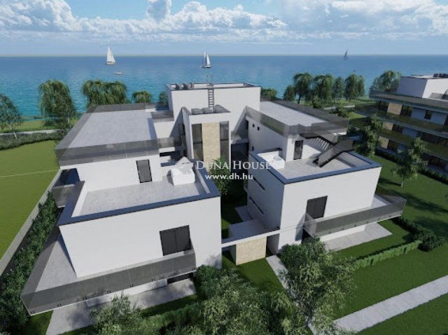 Eladó téglalakás, Siófokon 117.3 M Ft, 3 szobás