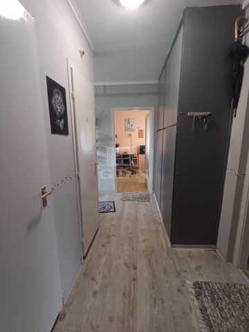 Eladó panellakás, Baján 28.5 M Ft, 2 szobás