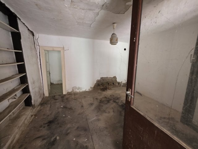 Eladó családi ház, Adonyban 35 M Ft, 4 szobás