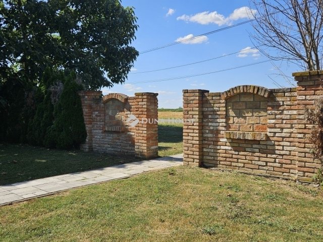 Eladó családi ház, Ivándárdán 59.99 M Ft, 4 szobás