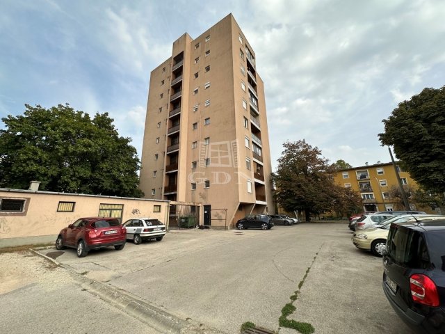 Kiadó panellakás, albérlet, Székesfehérvárott 180 E Ft / hó