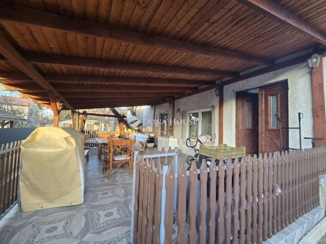 Eladó ikerház, Dunaharasztin 149.9 M Ft, 7 szobás