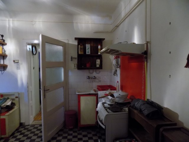 Eladó ikerház, Érden 35 M Ft, 2 szobás / költözzbe.hu