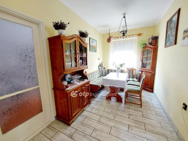 Eladó családi ház, Sátoraljaújhelyen 75 M Ft, 4 szobás