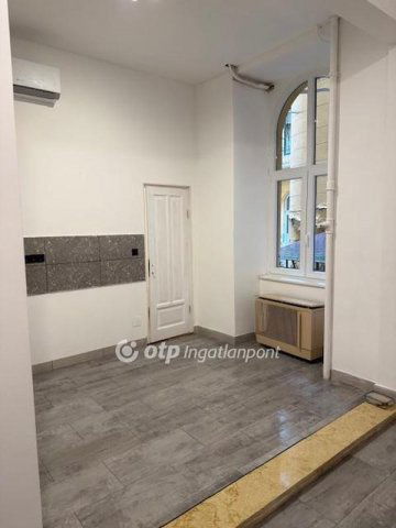 Eladó téglalakás, Budapesten, VIII. kerületben 90 M Ft