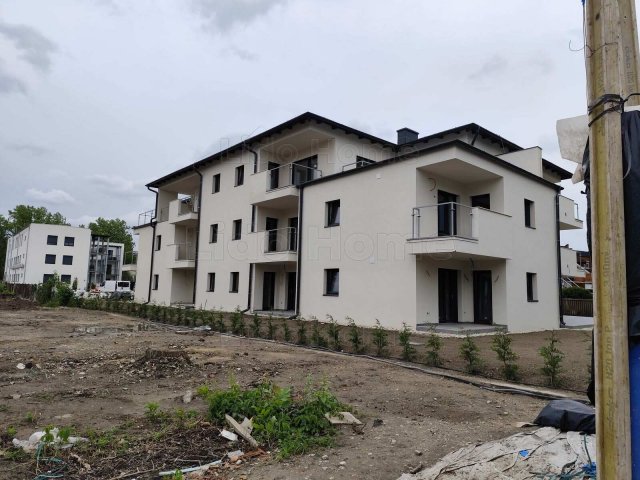 Eladó téglalakás, Zamárdiban 98 M Ft, 2 szobás