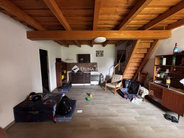 Eladó téglalakás, Lovászhetényben 13.9 M Ft, 4 szobás