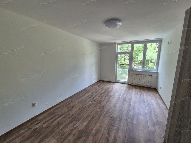 Eladó téglalakás, Budapesten, XVIII. kerületben 68.9 M Ft