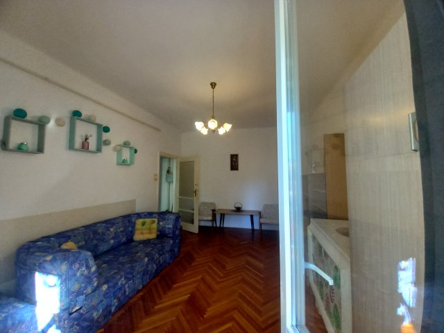 Kiadó téglalakás, albérlet, Pécsett, Bánki Donát úton