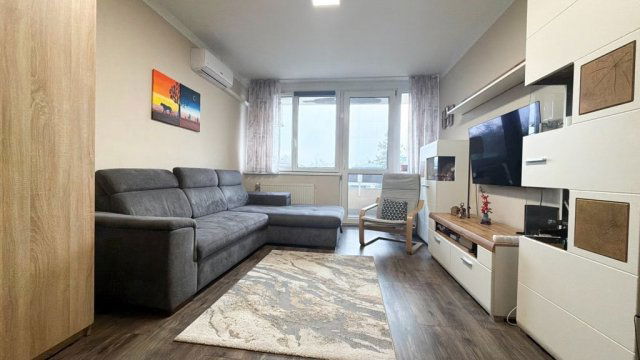 Eladó téglalakás, Debrecenben 64.9 M Ft, 2 szobás