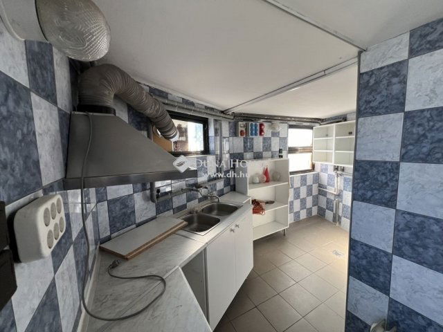 Eladó üzlethelyiség, Budapesten, XVIII. kerületben 64.5 M Ft