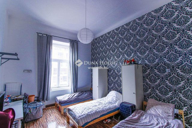 Eladó téglalakás, Budapesten, VIII. kerületben 69 M Ft, 4 szobás