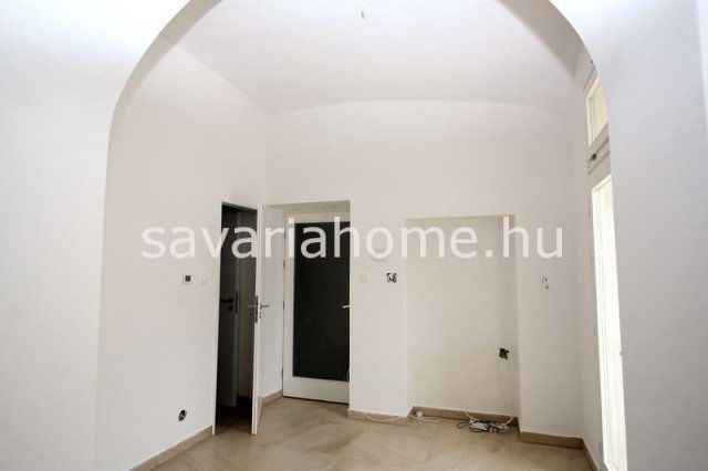 Kiadó üzlethelyiség, Szombathelyen 350 E Ft / hó