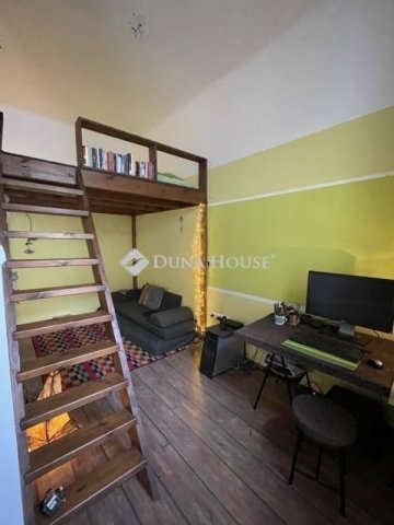 Eladó téglalakás, Budapesten, IX. kerületben 63 M Ft, 1 szobás