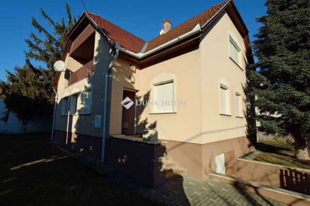 Kiadó családi ház, albérlet, Kecskeméten 375 E Ft / hó