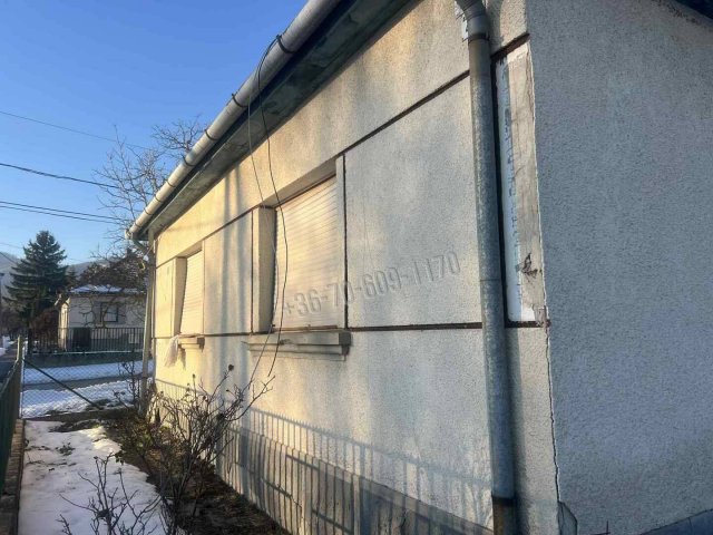 Eladó családi ház, Diósjenőn 37.9 M Ft, 3 szobás