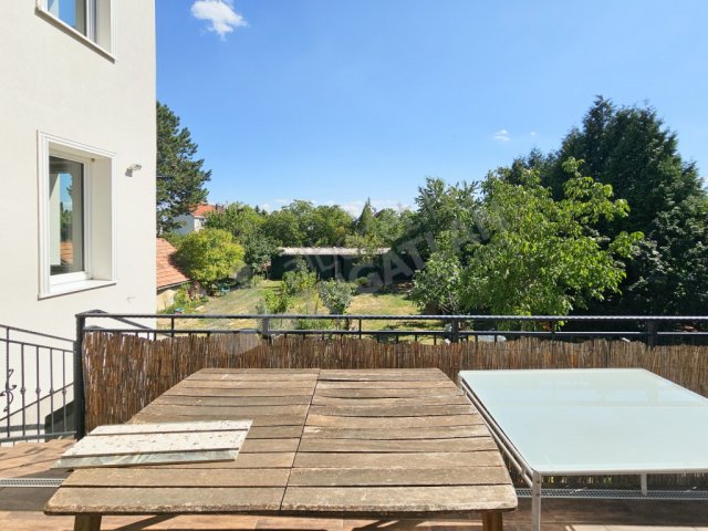 Kiadó családi ház, albérlet, XII. kerületben, Oltvány közben