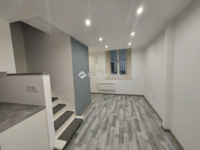 Eladó téglalakás, Budapesten, VII. kerületben 49.9 M Ft