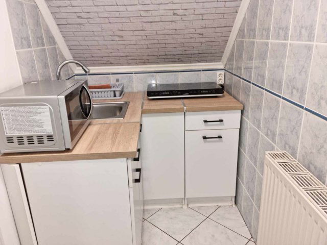 Kiadó téglalakás, albérlet, Debrecenben 170 E Ft / hó, 1 szobás