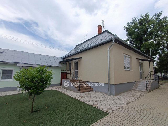 Eladó családi ház, Mándokon 48.5 M Ft, 3 szobás