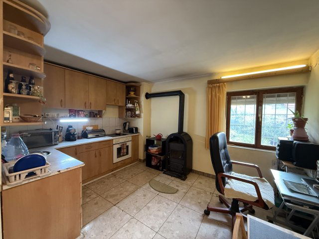 Eladó családi ház, Pécsett, Szüret utcában 24.9 M Ft, 3 szobás