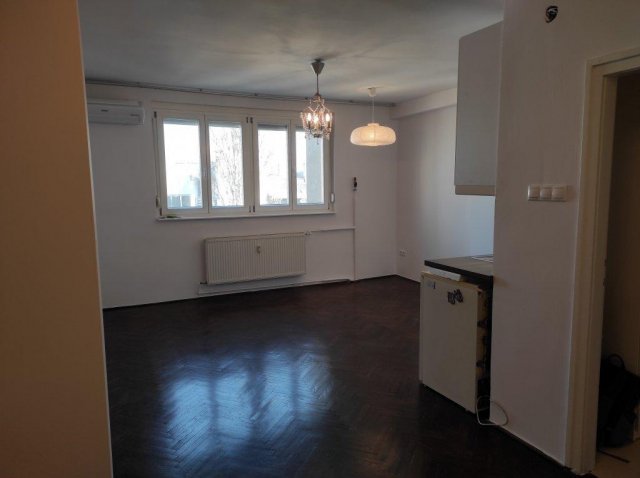 Kiadó téglalakás, albérlet, Budapesten, I. kerületben, 1 szobás