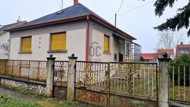 Eladó családi ház, Táplánszentkereszten 54.9 M Ft, 4 szobás